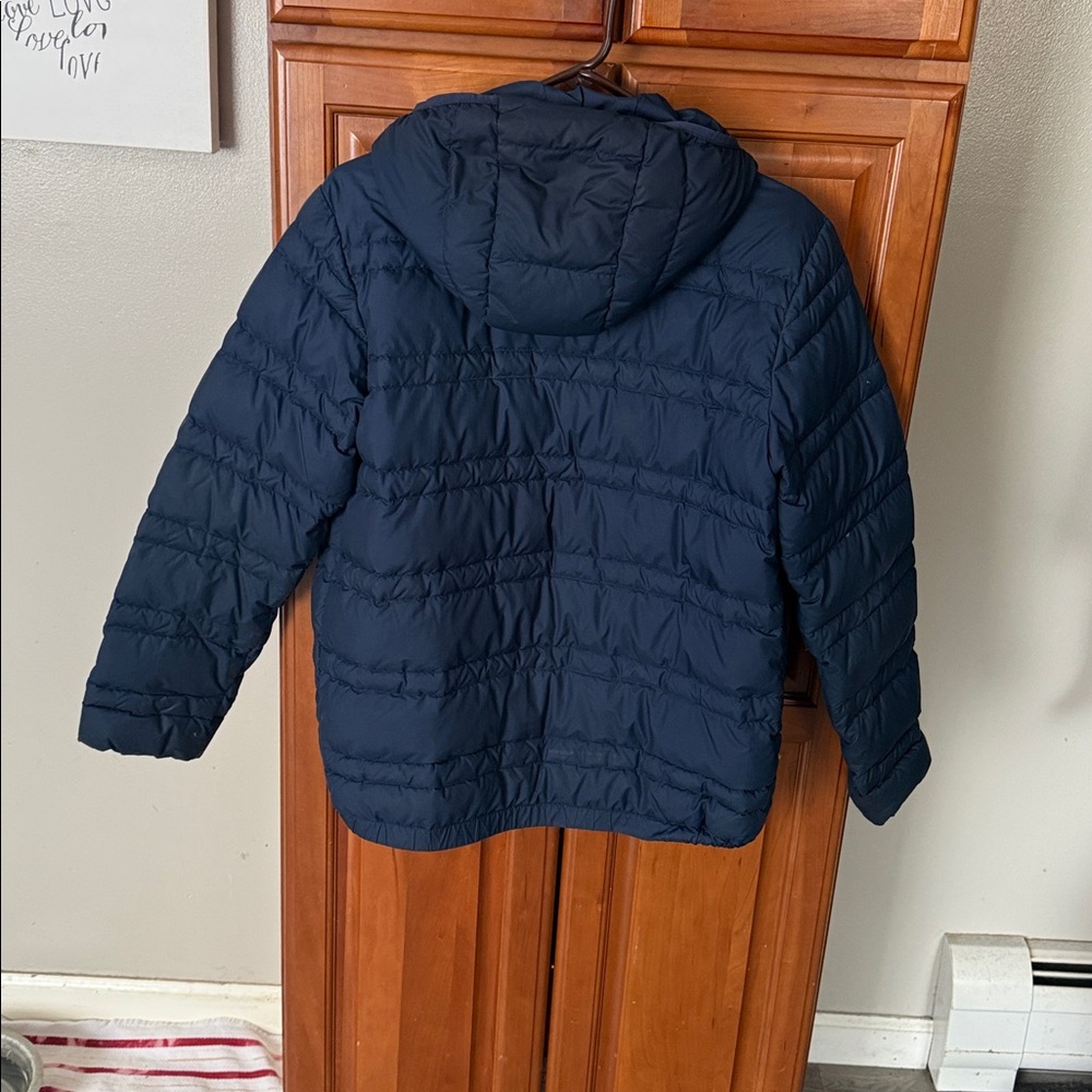 Boys size 18/20 Navy North Face Jacket - Picture 3 of 3